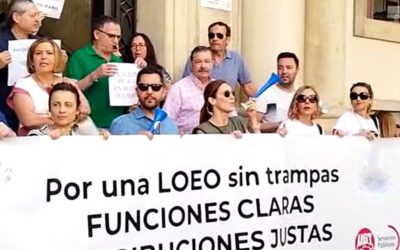 UGT Servicios Publicos Jaén sigue concentrándose ante el Palacio de Justicia para reivindicar funciones claras y retribuciones justas para el personal de justicia.